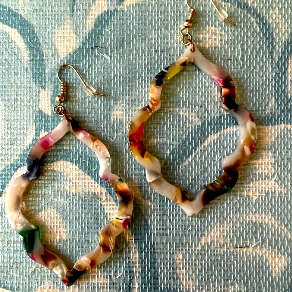 Multi color resin earrings